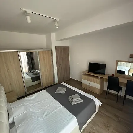 Building Stefan Mamaia Nord *
